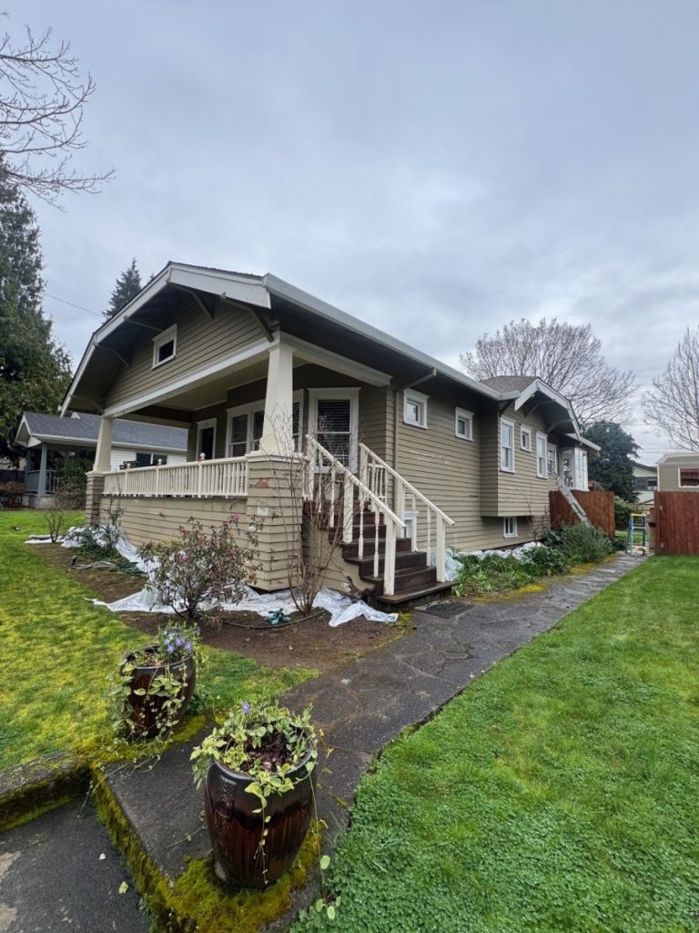 before Final Touch Painting Co painted the exterior of a house in Portland